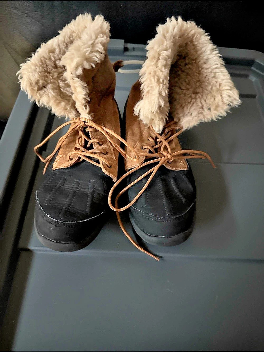 UGG Women's Fur-Lined Winter Boots in Black & Brown size 4